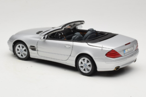 Mercedes SL R129 Strieborný Minichamps 1:18 B66962133 Kov – obrázok 9 z 10