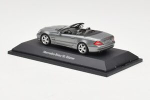 Mercedes SL R230 Palladium Silver Metallic Minichamps 1:43 B66962390 Kov – obrázok 3 z 4