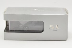 Mercedes SL R230 Palladium Silver Metallic Minichamps 1:43 B66962390 Kov – obrázok 4 z 4
