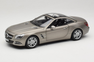 Mercedes SL500 R231 Dark Grey Matt Norev 1:18 183590 Kov – obrázok 3 z 9