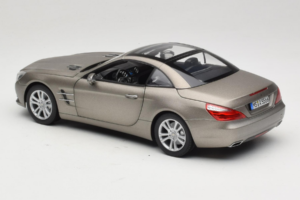 Mercedes SL500 R231 Dark Grey Matt Norev 1:18 183590 Kov – obrázok 8 z 9