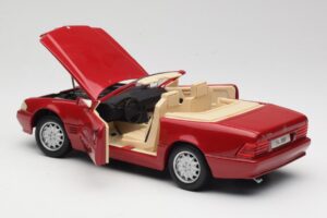 Mercedes SL500 R129 Červený Revell 1:18 08927 Kov – obrázok 5 z 8