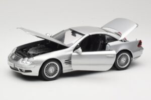 Mercedes SL55 AMG R230 Strieborný Maisto 1:18 36894 Kov – obrázok 2 z 8