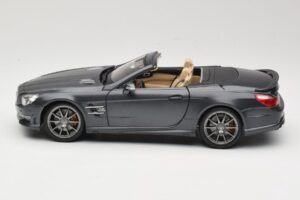 Mercedes SL65 AMG Black Series R230 Matte Black Maisto 1:18 36198 Kov – obrázok 4 z 8