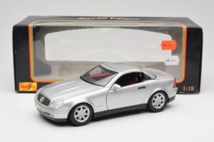 Mercedes SLK R170 Roadster Strieborný Maisto 1:18 31674 Kov – obrázok 2 z 9