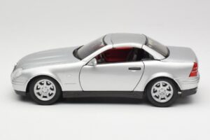 Mercedes SLK R170 Roadster Strieborný Maisto 1:18 31674 Kov – obrázok 3 z 9