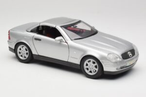 Mercedes SLK R170 Roadster Strieborný Maisto 1:18 31674 Kov – obrázok 6 z 9