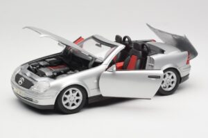 Mercedes SLK R170 Roadster Strieborný Maisto 1:18 31674 Kov – obrázok 8 z 9