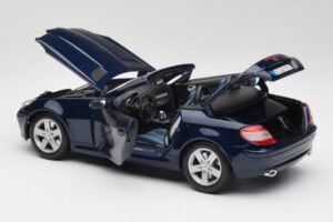 Mercedes SLK R171 Modrý Maisto 1:18 B66962190 Kov – obrázok 5 z 8