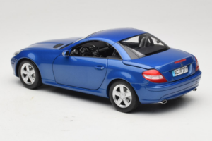 Mercedes SLK R171 Blue Metallic Minichamps 1:18 100033131 Kov – obrázok 10 z 11