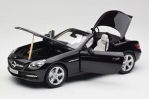 Mercedes SLK R172 Magnetite Čierny Minichamps 1:18 B66960514 Kov – obrázok 2 z 8