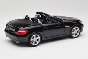 Mercedes SLK R172 Magnetite Čierny Minichamps 1:18 B66960514 Kov – obrázok 3 z 8