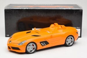 Mercedes SLR McLaren C199 Stirling Moss AMG Solarbeam Metallic Minichamps 1:18 100038400 Kov – obrázok 8 z 8