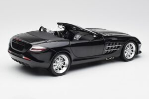 Mercedes SLR McLaren Roadster R199 Crystal Galaxit Čierny Minichamps 1:18 B66961004 Kov – obrázok 3 z 8