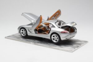 Mercedes SLR Vision Strieborný Limitovaná Edícia S Hliníkovým Podstavcom Bburago 1:18 B66962102 Kov – obrázok 5 z 8