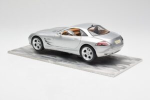Mercedes SLR Vision Strieborný Limitovaná Edícia S Hliníkovým Podstavcom Bburago 1:18 B66962102 Kov – obrázok 7 z 8