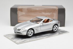 Mercedes SLR Vision Strieborný Limitovaná Edícia S Hliníkovým Podstavcom Bburago 1:18 B66962102 Kov – obrázok 8 z 8