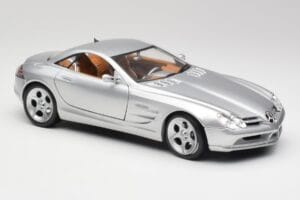 Mercedes SLR Vision Liquid Strieborný Maisto 1:18 B66962101 Kov – obrázok 6 z 8