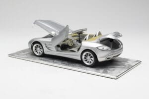 Mercedes SLR Vision Roadster Liquid Strieborný Maisto 1:18 B66963208 Kov – obrázok 5 z 8