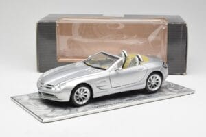 Mercedes SLR Vision Roadster Liquid Strieborný Maisto 1:18 B66963208 Kov – obrázok 8 z 8