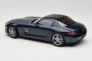 Mercedes SLS AMG C197 Blue Metallic Minichamps 1:18 100039021 Kov – obrázok 7 z 8