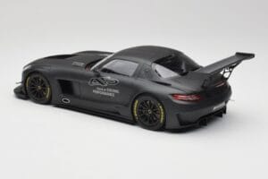 Mercedes AMG SLS C197 GT3 45 Rokov Driving Performance Minichamps 1:18 151133100 Kov – obrázok 5 z 6