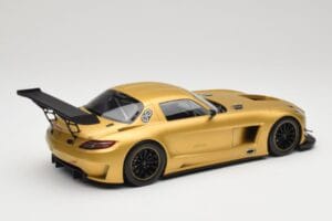 Mercedes AMG SLS C197 GT3 Street Zlatý Minichamps 1:18 151113106 Kov – obrázok 2 z 6