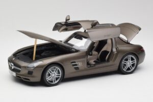 Mercedes SLS AMG C197 Monza Šedý Minichamps 1:18 B66960044 Kov – obrázok 2 z 8