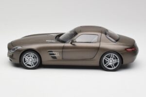 Mercedes SLS AMG C197 Monza Šedý Minichamps 1:18 B66960044 Kov – obrázok 4 z 8