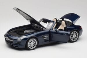 Mercedes SLS AMG R197 Roadster South Seas Modrý Minichamps 1:18 100039031 Kov – obrázok 2 z 8