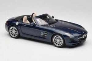 Mercedes SLS AMG R197 Roadster South Seas Modrý Minichamps 1:18 100039031 Kov – obrázok 6 z 8