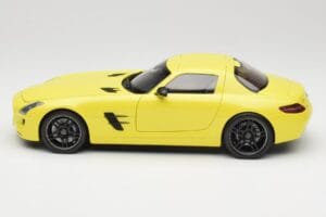 Mercedes SLS AMG C197 Žltý Minichamps 1:18 100039022 Kov – obrázok 4 z 8