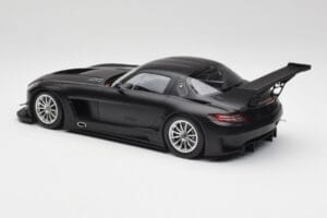 Mercedes SLS AMG GT3 C197 Street Mat Čierny Minichamps 1:18 151113101 Kov – obrázok 5 z 6