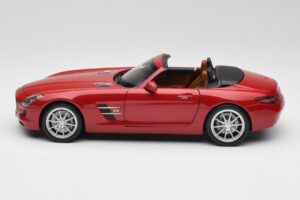 Mercedes SLS AMG R197 Roadster Le Mans Červený Minichamps 1:18 100039030 Kov – obrázok 4 z 8