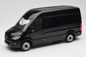 Mercedes Sprinter Čierny Norev 1:18 183041 Kov
