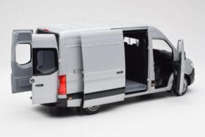 Mercedes Sprinter W907 Strieborný Norev 1:18 183424 Kov – obrázok 2 z 8