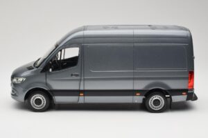 Mercedes Sprinter W907 Dodávka Selenite Grey Metallic Norev 1:18 B66004163 Kov – obrázok 4 z 8