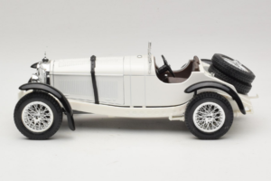 Mercedes SSK Biely Bburago 1:18 3009-P3 Kov – obrázok 3 z 6