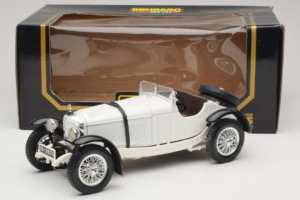 Mercedes SSK Biely Bburago 1:18 3009-P3 Kov – obrázok 6 z 6