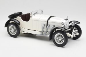 Mercedes SSKL Biely Bburago 1:18 3002 Kov – obrázok 6 z 8