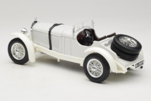 Mercedes SSKL Biely 1931 Bburago 1:18 3002-M2 Kov – obrázok 5 z 6