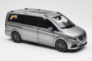 Mercedes V-Class W447 AMG Line Šedá Metalíza Norev 1:18 183488 Kov – obrázok 7 z 9