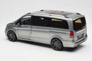 Mercedes V-Class W447 AMG Line Šedá Metalíza Norev 1:18 183488 Kov – obrázok 8 z 9
