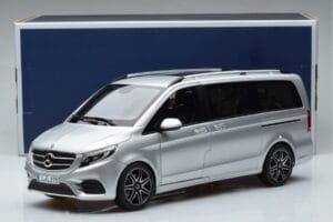 Mercedes V-Class V260 AMG Line Strieborný Norev 1:18 183871 Kov – obrázok 10 z 10