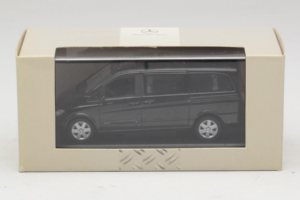 Mercedes Viano W639 Atlantis Blue Minichamps 1:43 B67871200 Kov – obrázok 4 z 4