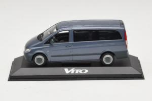 Mercedes Vito W638 Lugano Grey Minichamps 1:43 B67871201 Kov