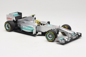 Mercedes W03 #8 N. Rosberg Mercedes AMG Petronas Showcar 2012 Minichamps 1:18 110120078 Kov – obrázok 4 z 7