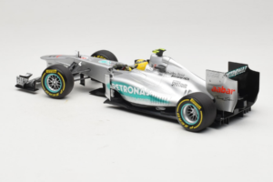 Mercedes W03 #8 N. Rosberg Mercedes AMG Petronas Showcar 2012 Minichamps 1:18 110120078 Kov – obrázok 5 z 7