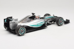Mercedes W06 #44 L. Hamilton Mercedes AMG Petronas Australian Grand Prix Winner 2015 Minichamps 1:18 110150044 Kov – obrázok 2 z 7
