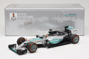 Mercedes W06 #44 L. Hamilton Mercedes AMG Petronas Japanese Grand Prix Winner 2015 Minichamps 1:18 110150344 Kov – obrázok 7 z 7